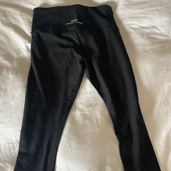 Lorna Jane Cropped Workout Leggings - Picture 2 of 3
